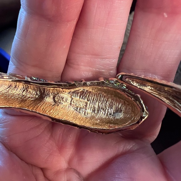 KJL Jeweled Snake Serpent Hinged
Clamp Gold Plated Bracelet Kenneth - Picture 2 of 4